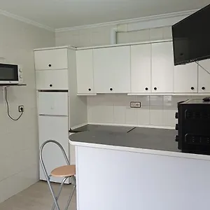 Acogedor Estudio Cerca De Santander Y Próximo Al Aeropuerto Apartamento